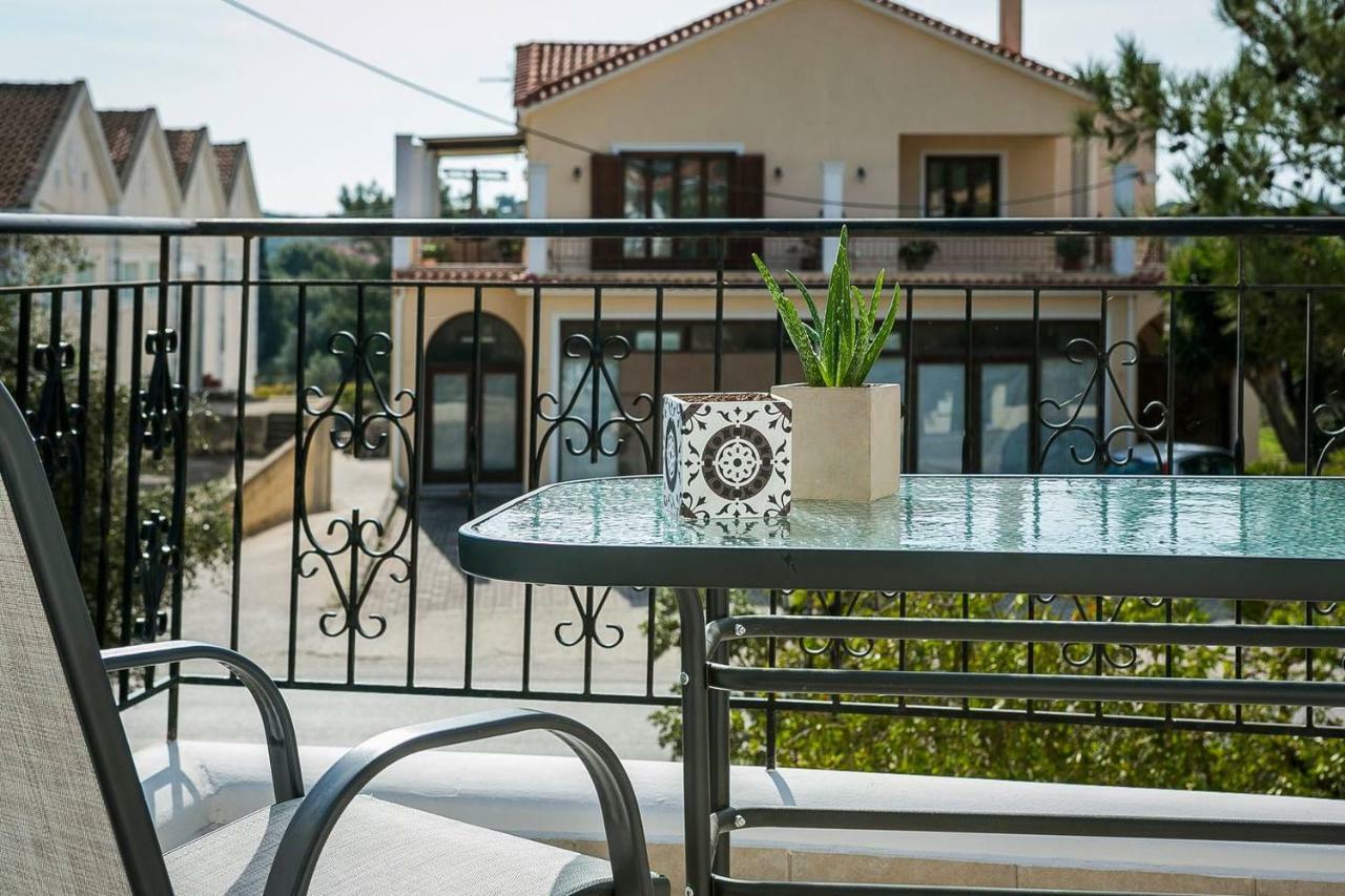 Julia'S Luxury Suites, Cephallonia Near Argostoli Kastron  Екстер'єр фото